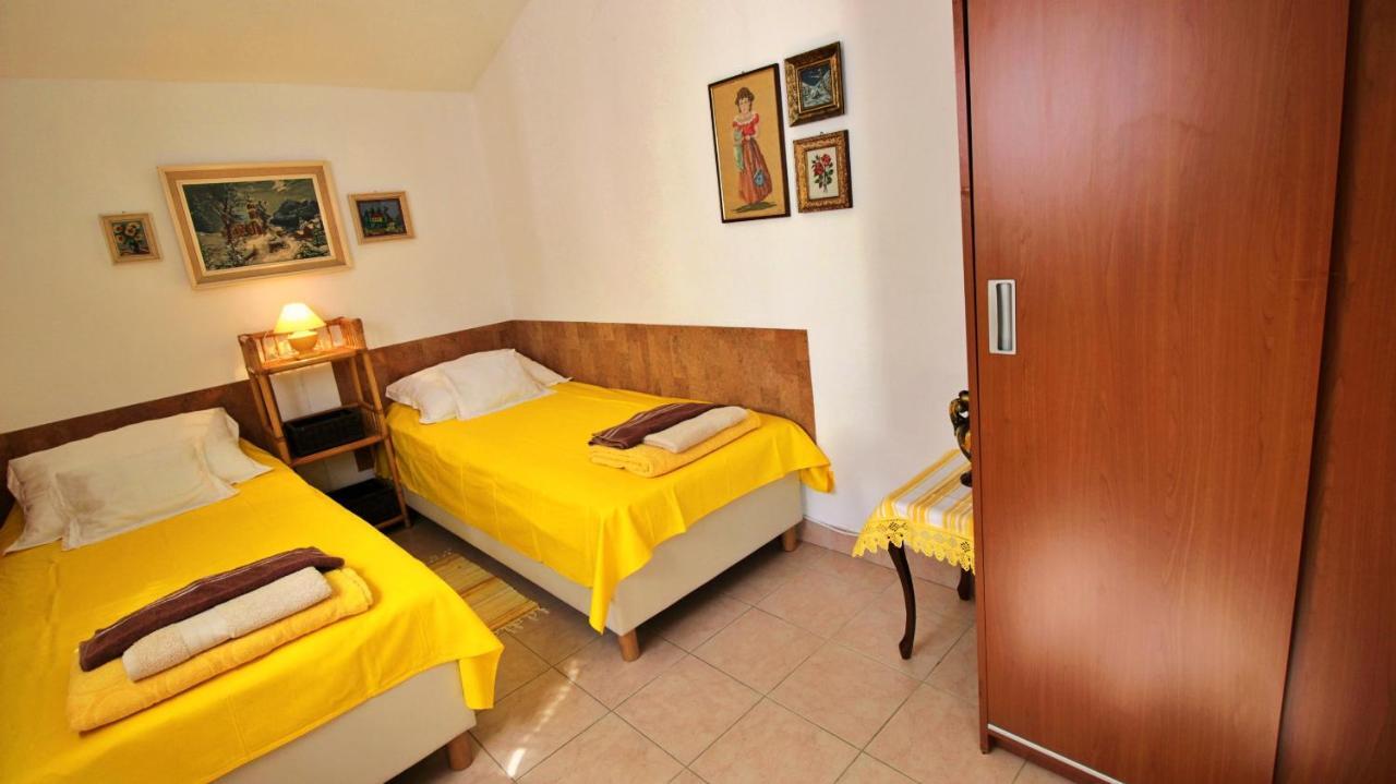 Seaside Apartment Omis Bagian luar foto
