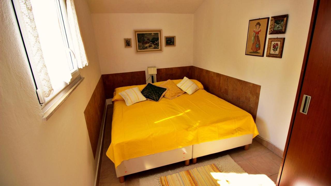 Seaside Apartment Omis Bagian luar foto