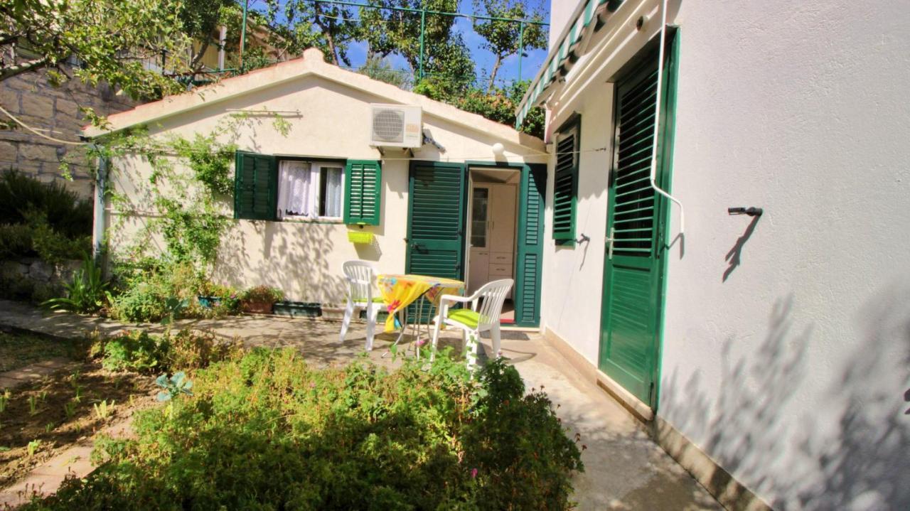 Seaside Apartment Omis Bagian luar foto